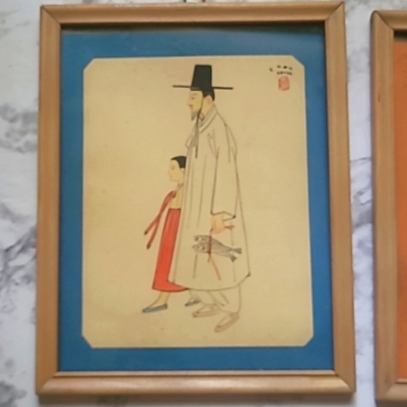 Signed Traditional Asian Korean Folk Art Man Woman w child Set of 2 - Picture 2 of 6